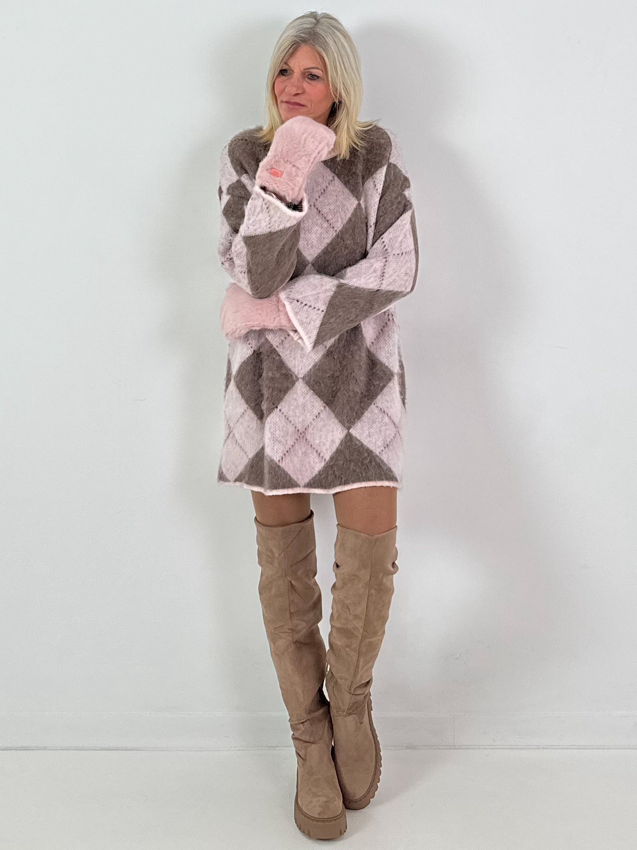 Lange trui/jurk model "Retro Diamond" - roze-taupe