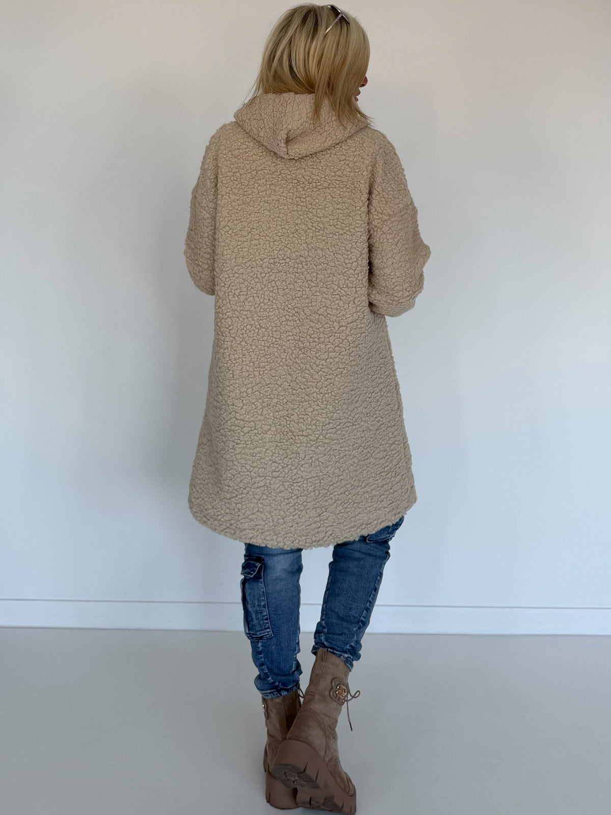Teddymantel met mouwen met omslag - beige