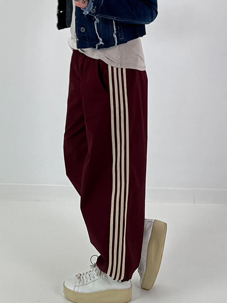 Pants with elastic waistband - burgundy