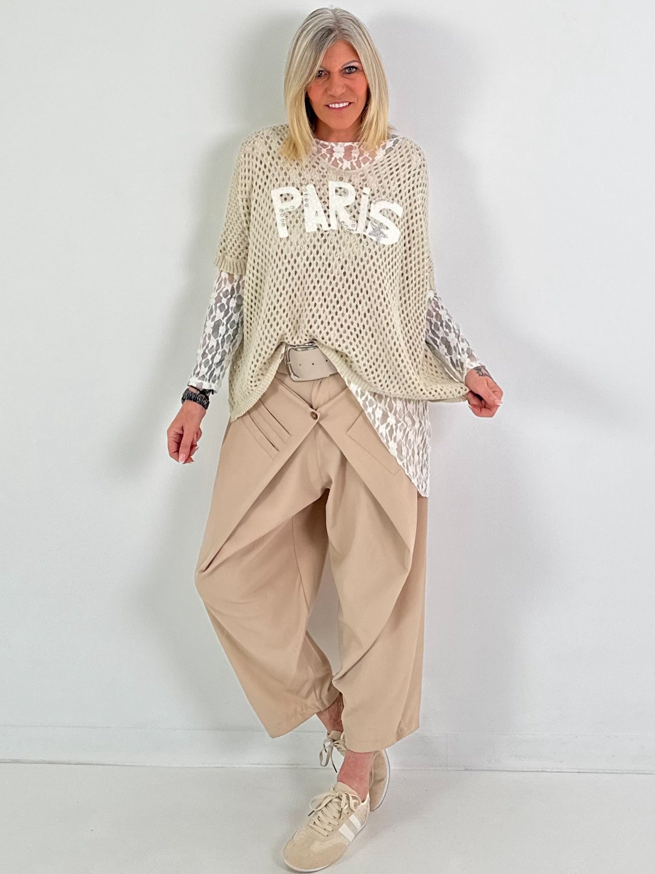 Crochet shirt with print - beige