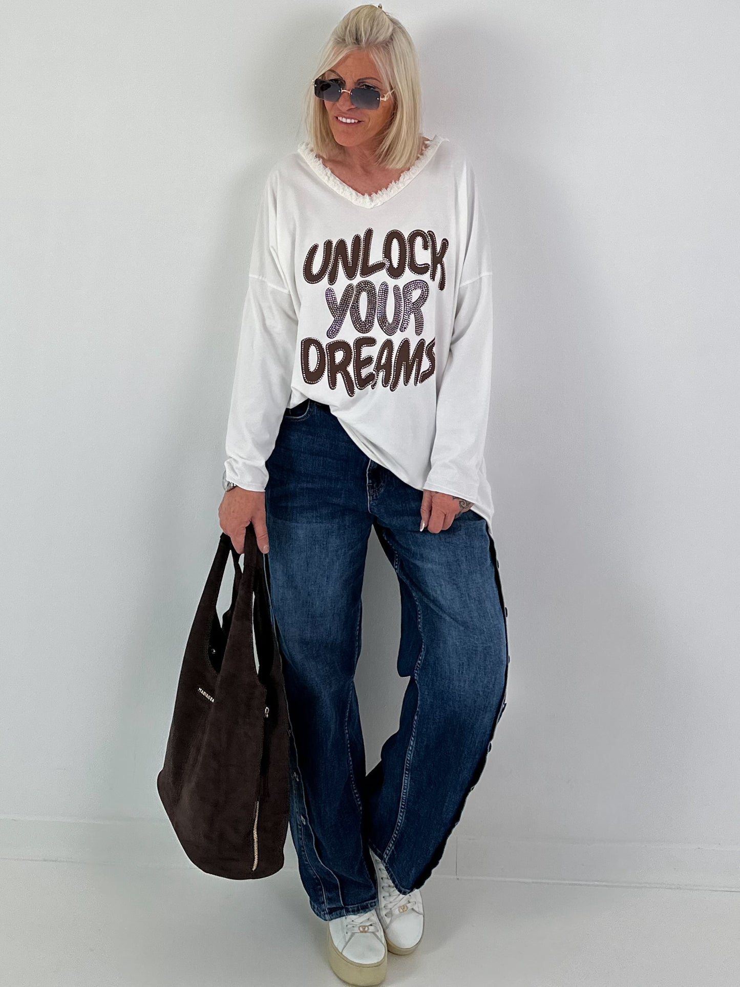 Oversized Shirt Unlock your Dreams - white