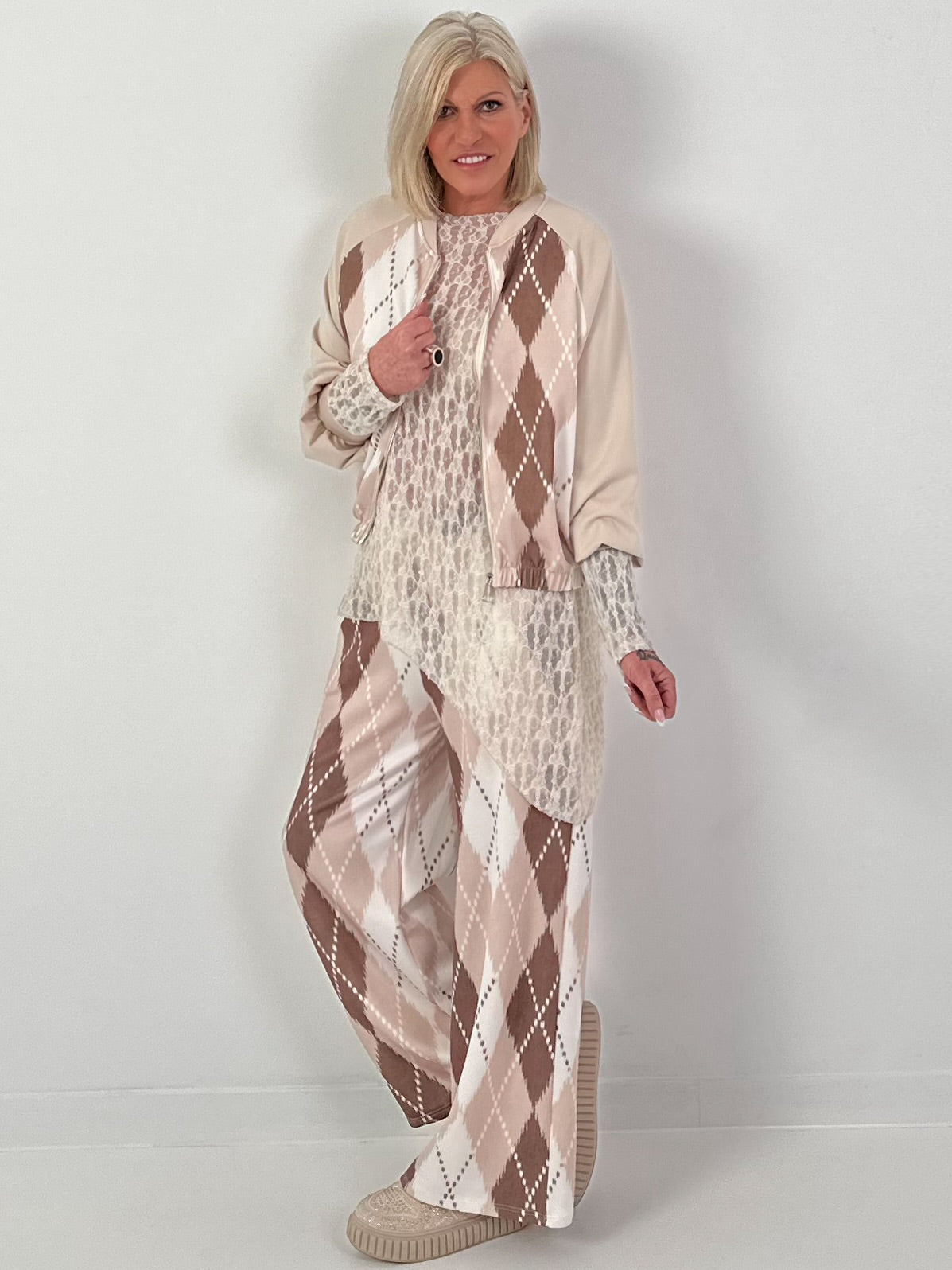 Leichte Jacke mit Rautenmuster - beige-braun-weiss