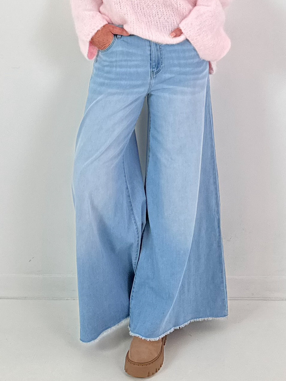 Jeans model "Wide Light" - light denim