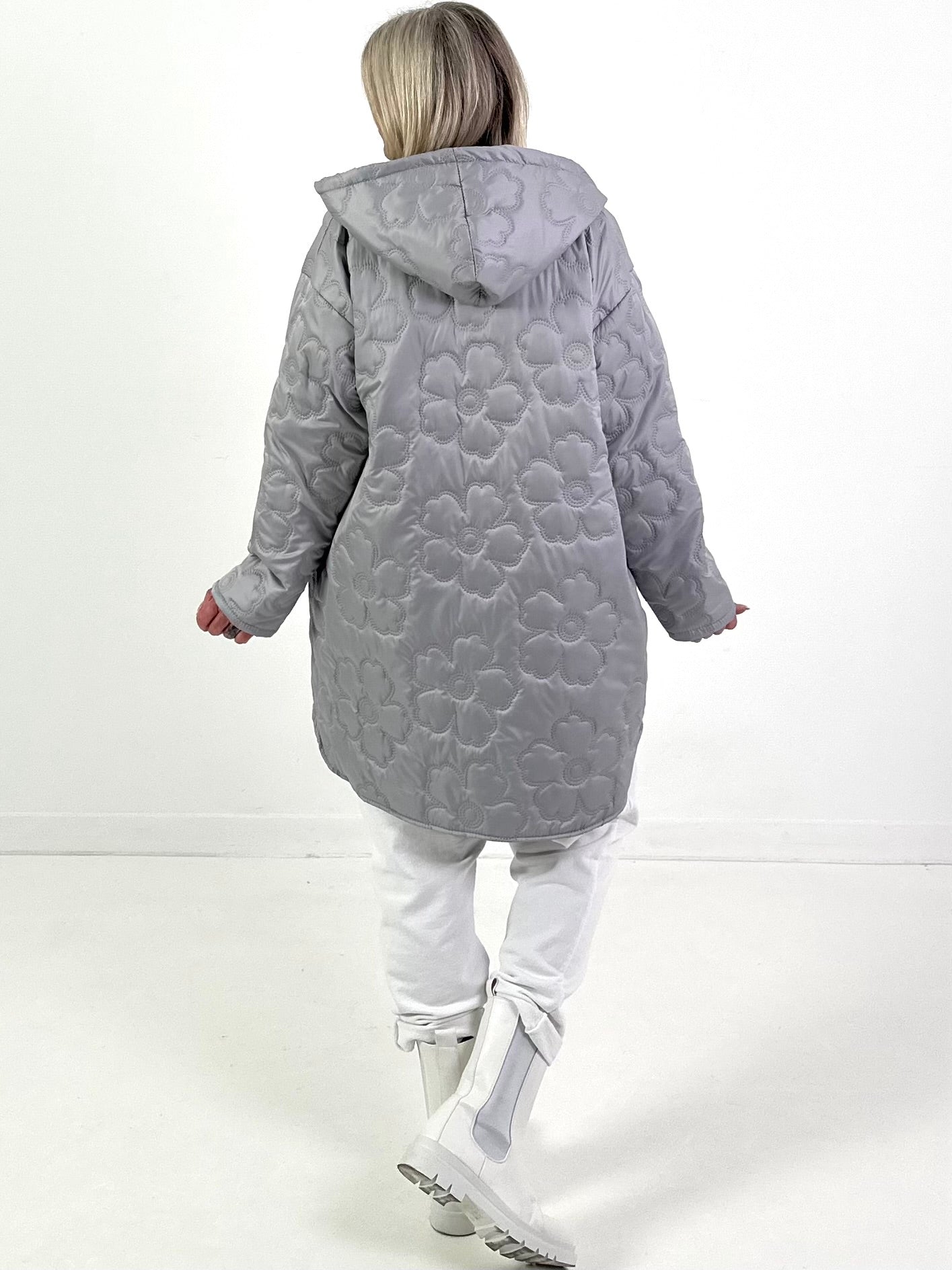 Mantel Modell "Flower Hope" - hellgrau