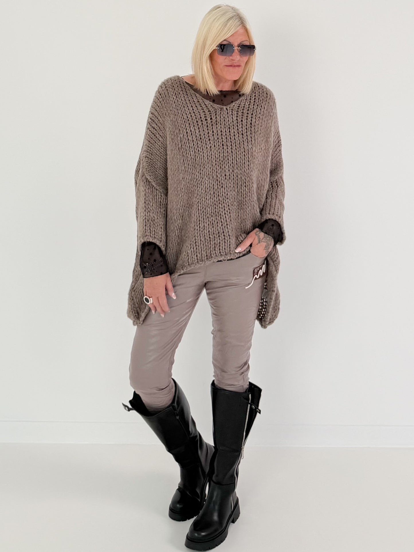 Soft Oversized Chunky Knit Sweater - taupe