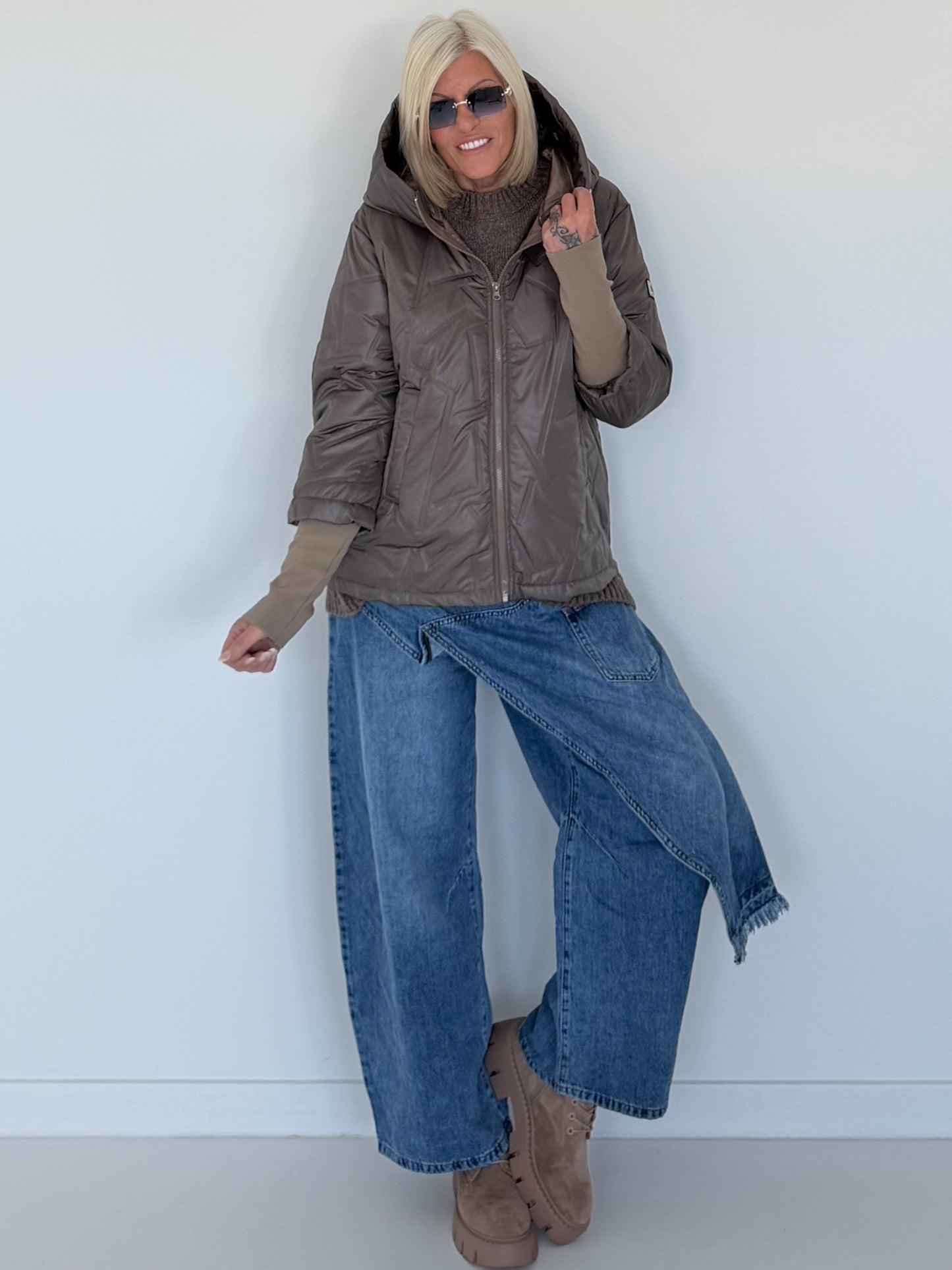 Jacke mit Strickarm und Kapuze - taupe