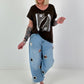 T-Shirt mit Leo Schuhprint - schoko