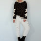 Sweatshirt mit All Over Leo-Print und trendigen Sternelementen - mokka