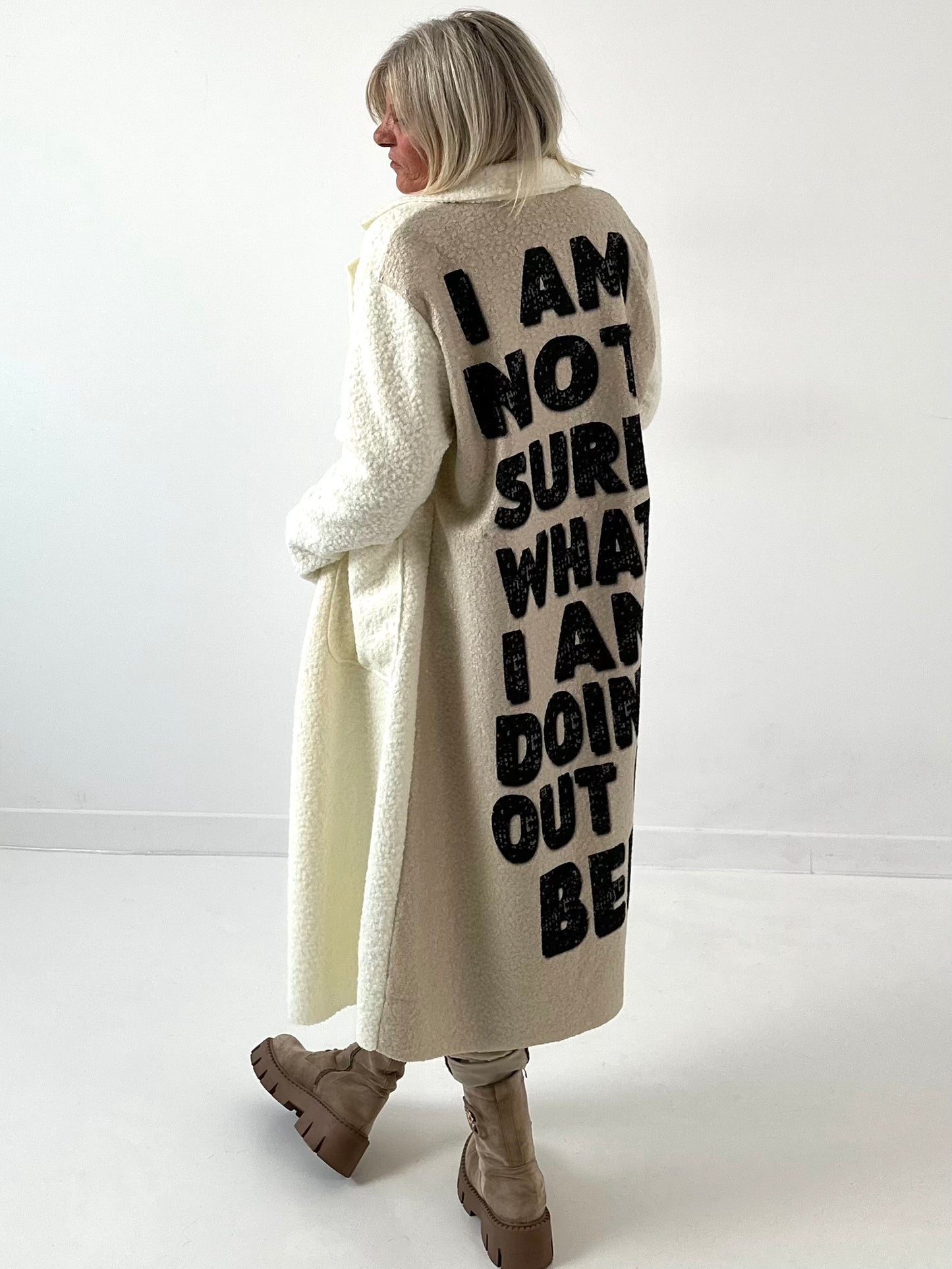 Boucléjas model “Wake up” - ecru-beige