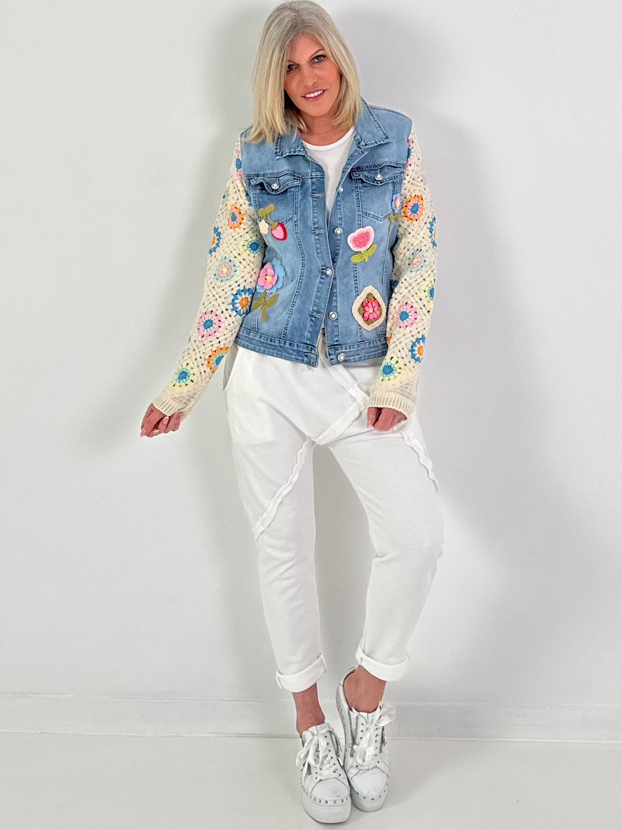 Denim jacket with crocheted sleeves - denim