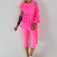 Shirt mit All-Over Cut-Outs und Ösen - neonpink