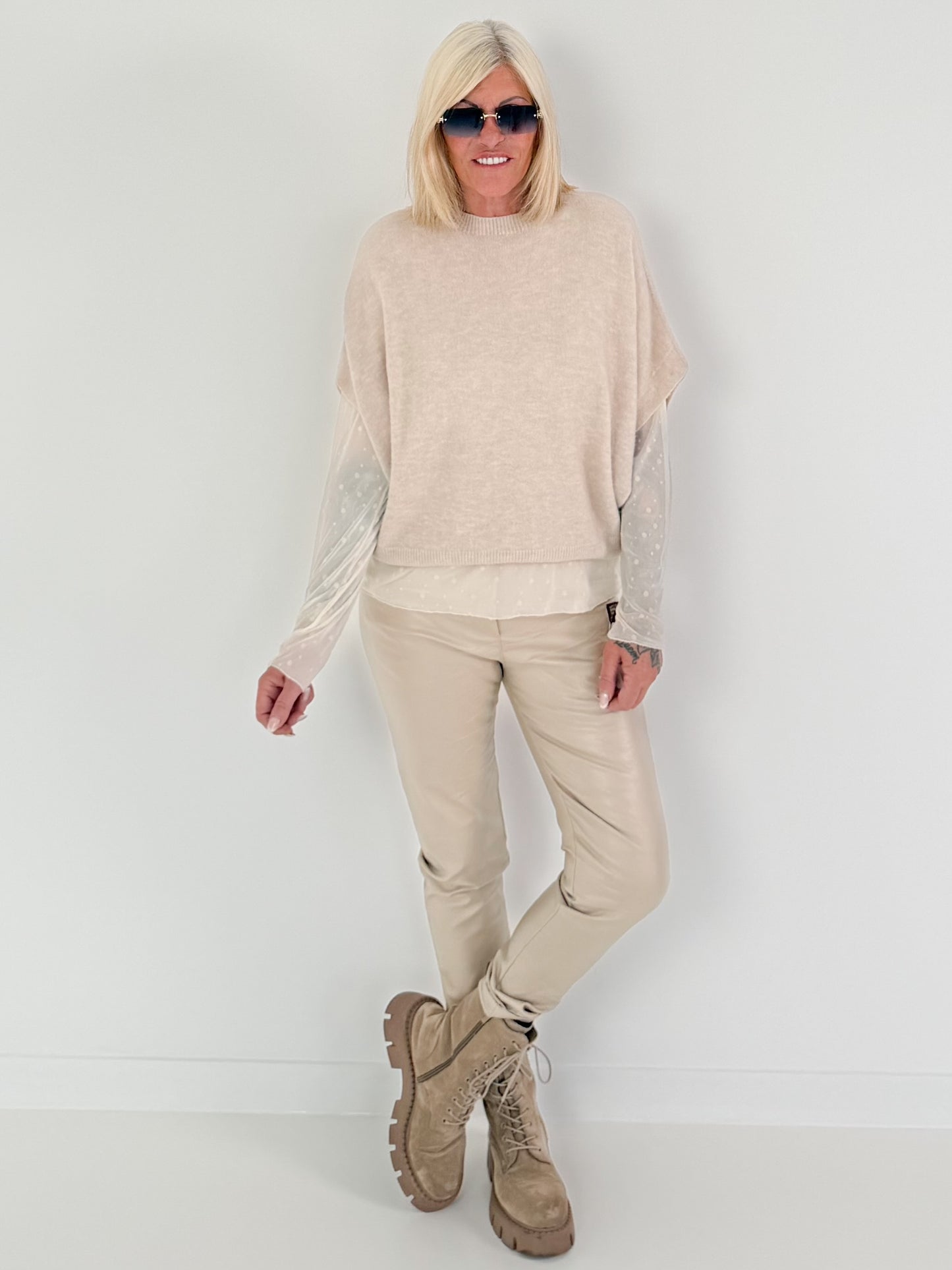 Vegan leather trousers with patch - beige