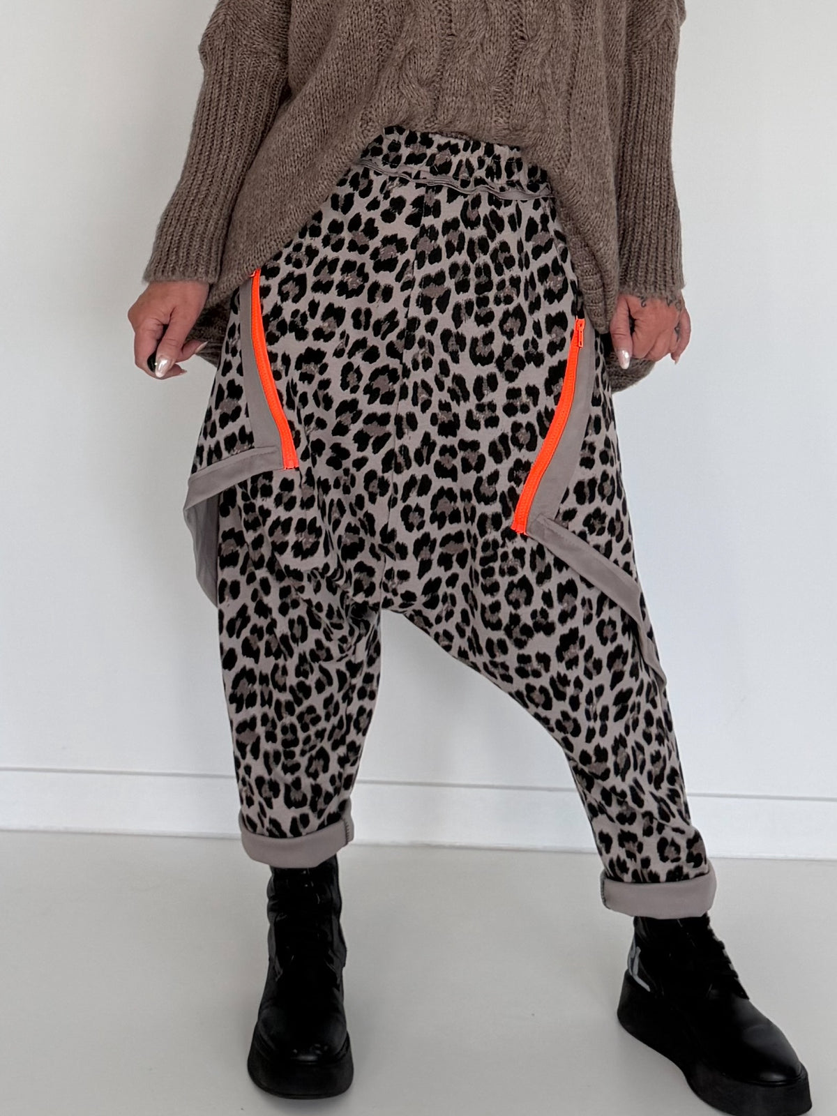 Haremhose im Leo-Print - taupe-mehrfarbig