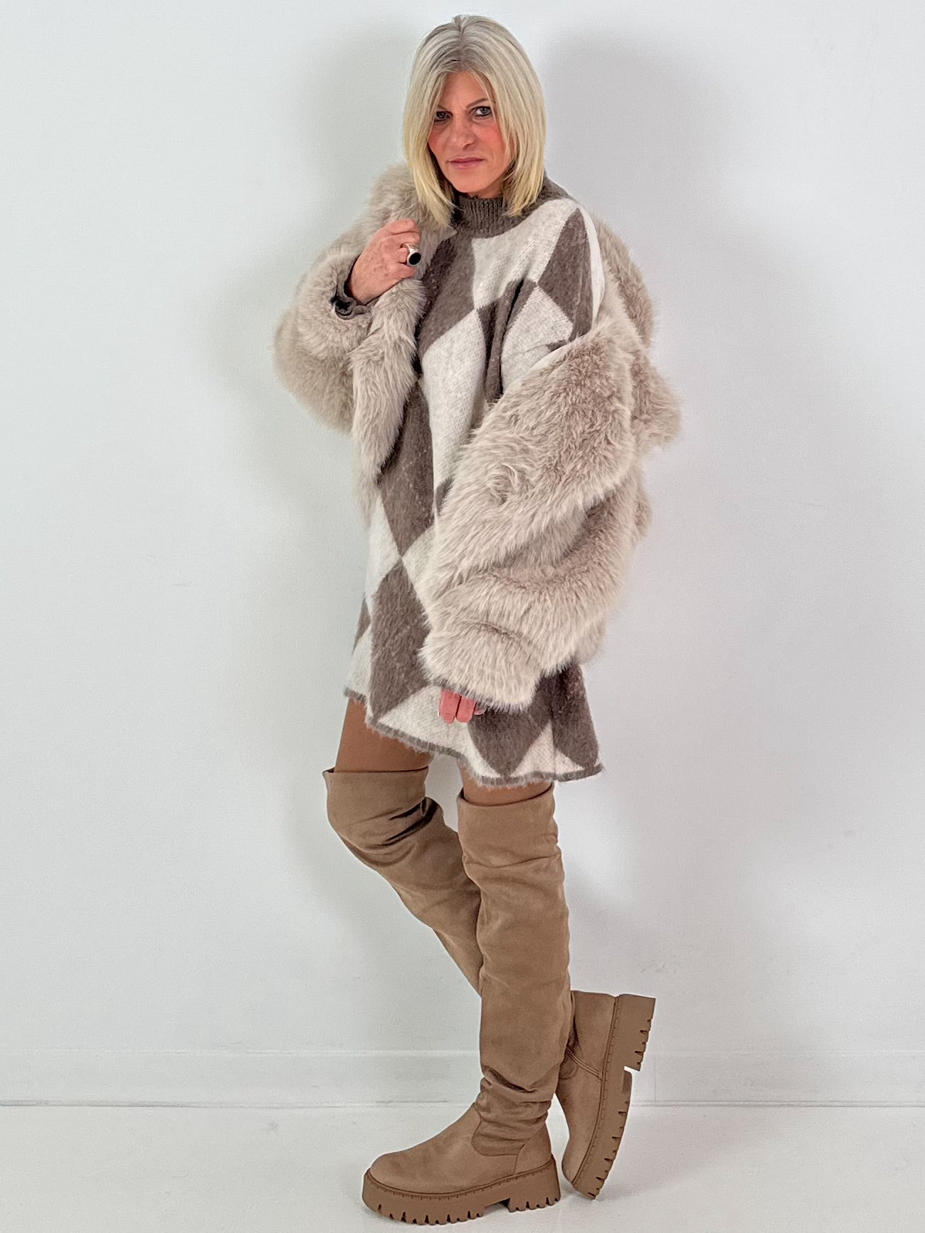 Bontjas model "Cloud 9" - beige