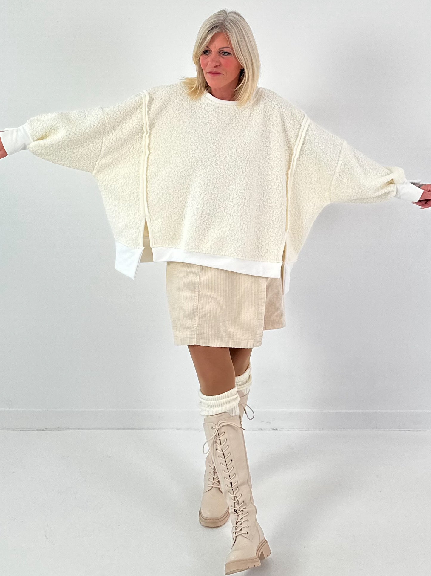 Teddy sweater model "Sweet Bliss" - ecru