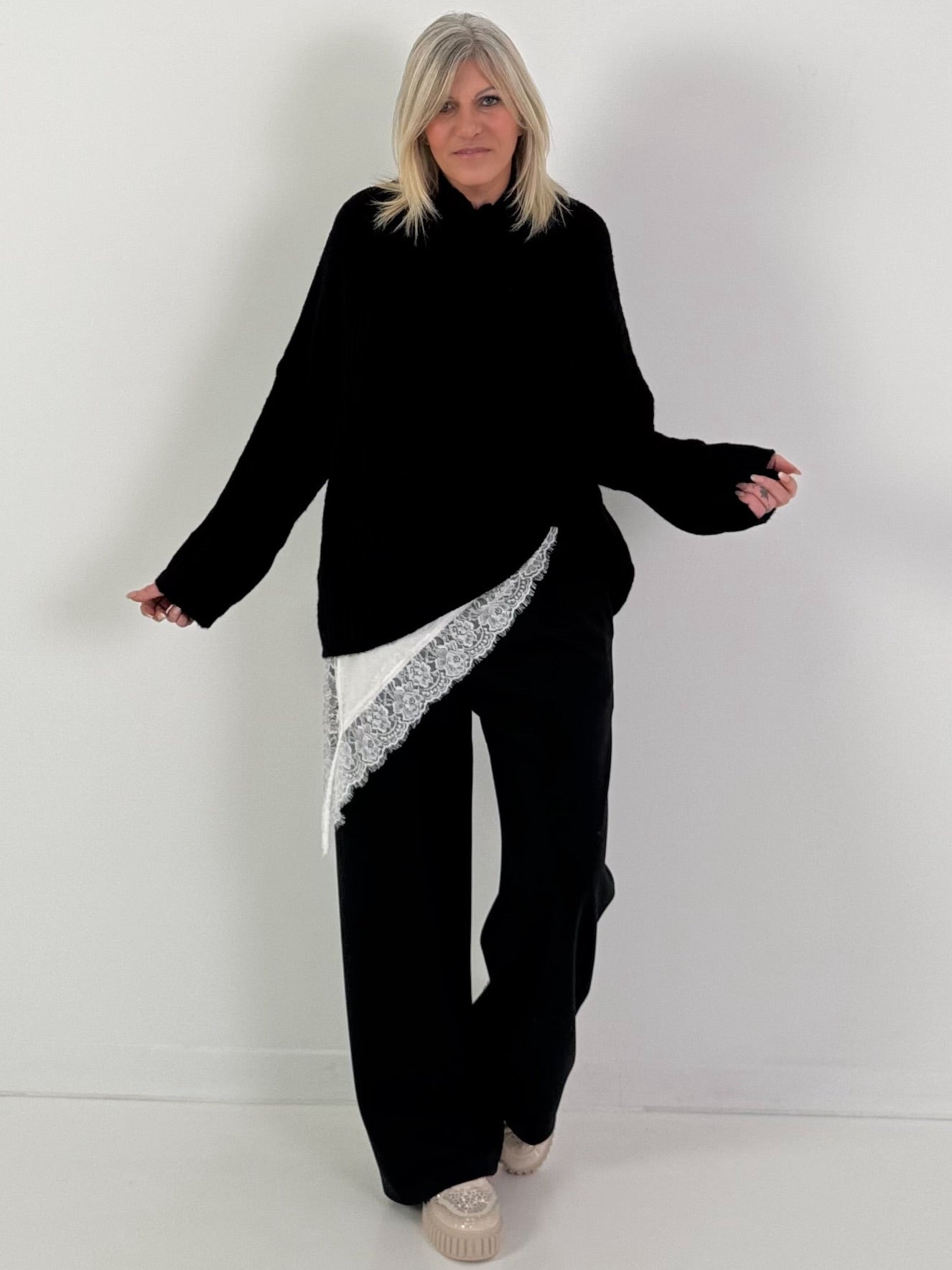 Pullover Modell "Feather Touch" - schwarz