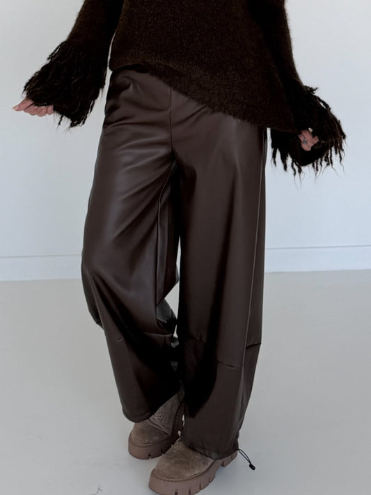 Vegane Lederhose 2 Looks - mokka