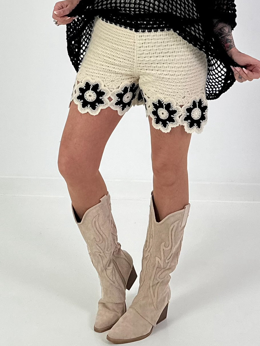 Crochet Shorts - cream-black