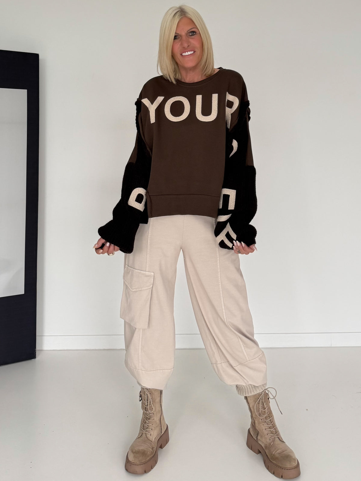 Sweater mit Strickeinsätzen - mokka