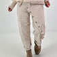 Hose mit elastischem Bund und Knopfleiste quer - beige