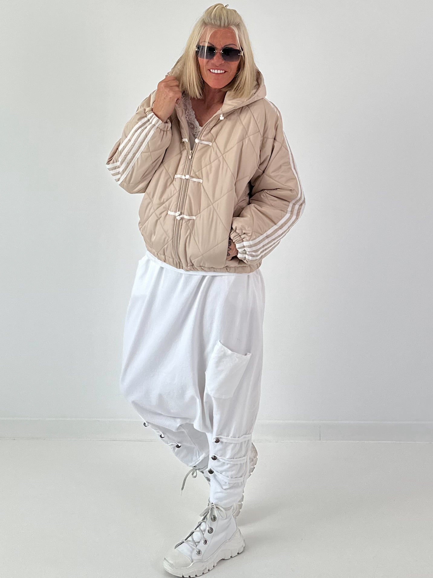 Bomberjacke mit Kapuze - beige