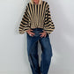Extravaganter Oversized Pullover - dunkelblau - gold
