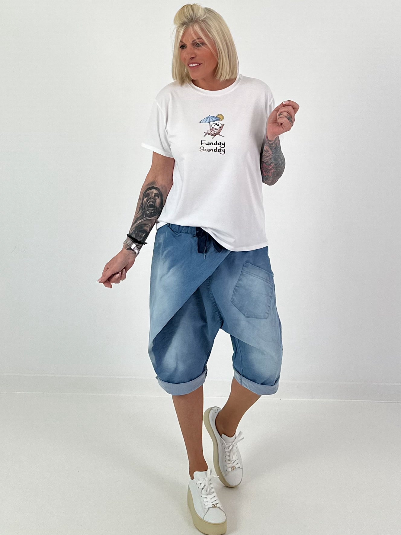 T-Shirt Funday Sunday - weiss