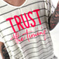 T-Shirt Trust the Timing - ecru-schwarz
