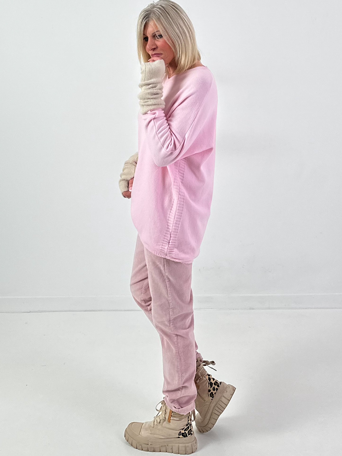 Sweater model "Classy Knit" - pink