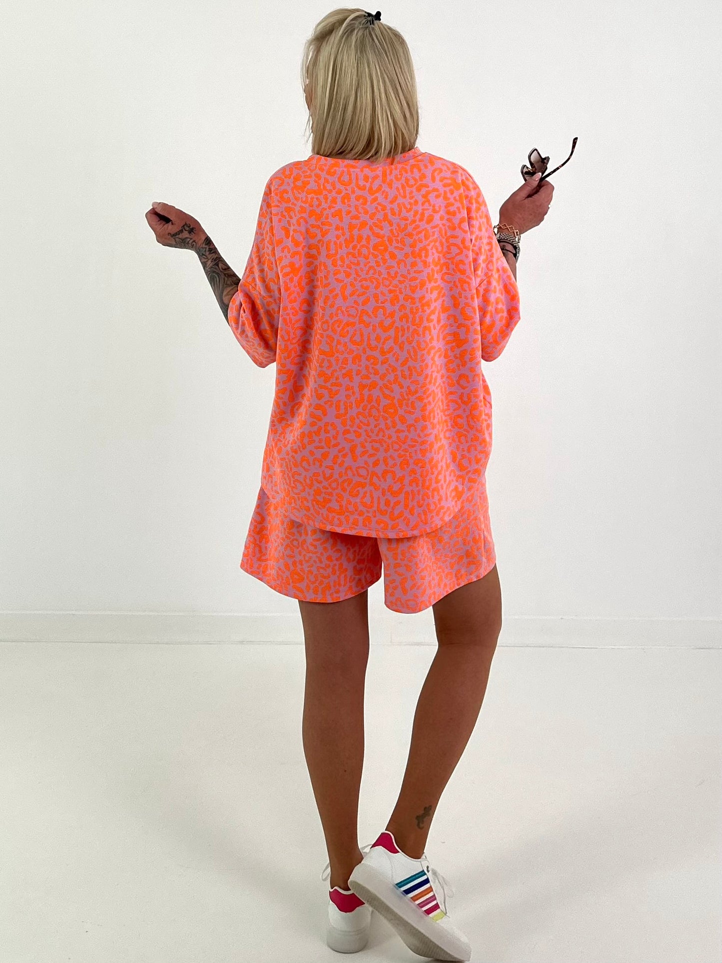 Two-piece set with leopard print - pink-orange