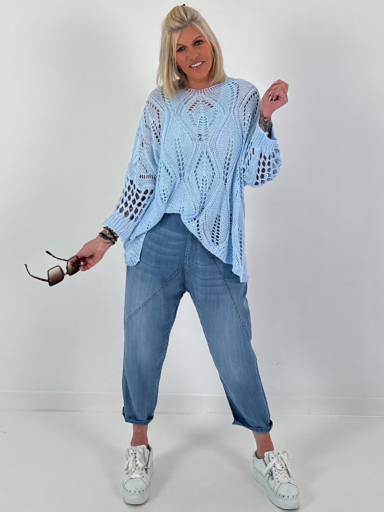Häkelpullover mit Muster - hellblau