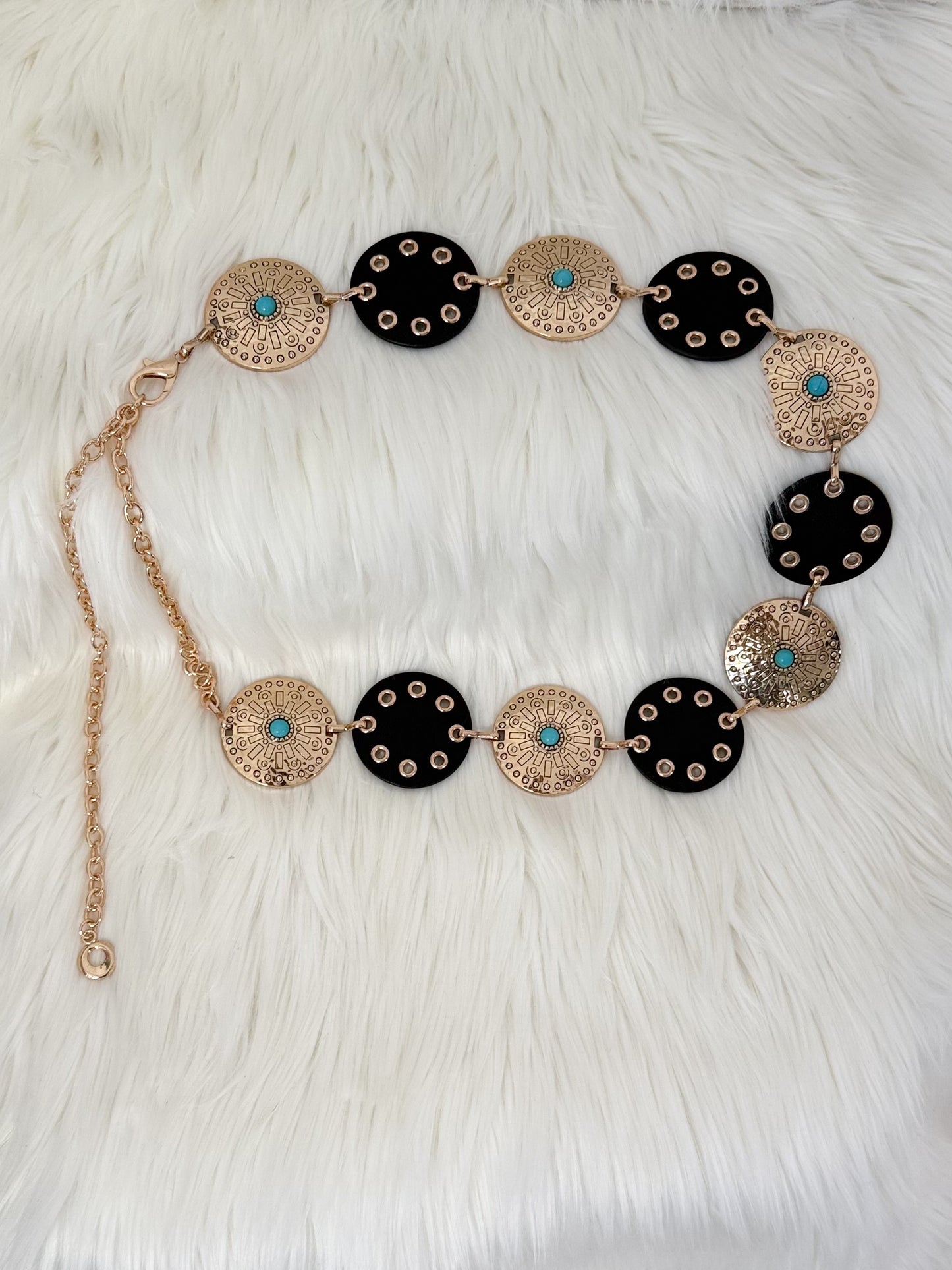 Chain belt with ornamental details - gold and black