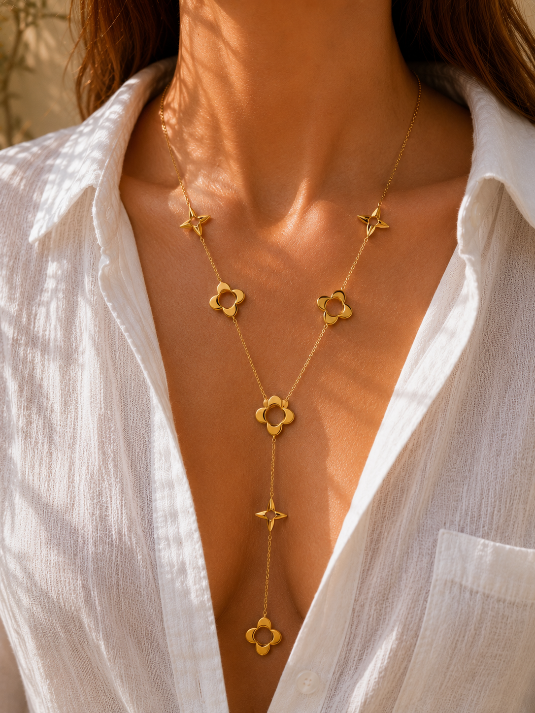 Giuno Kette mit floralen Details - gold