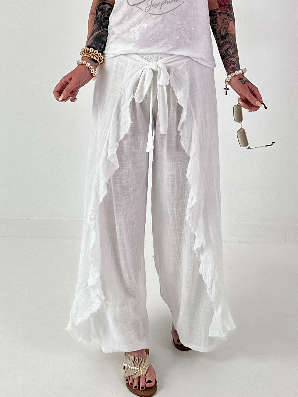 Wide Trousers with Tie Ruffle - White