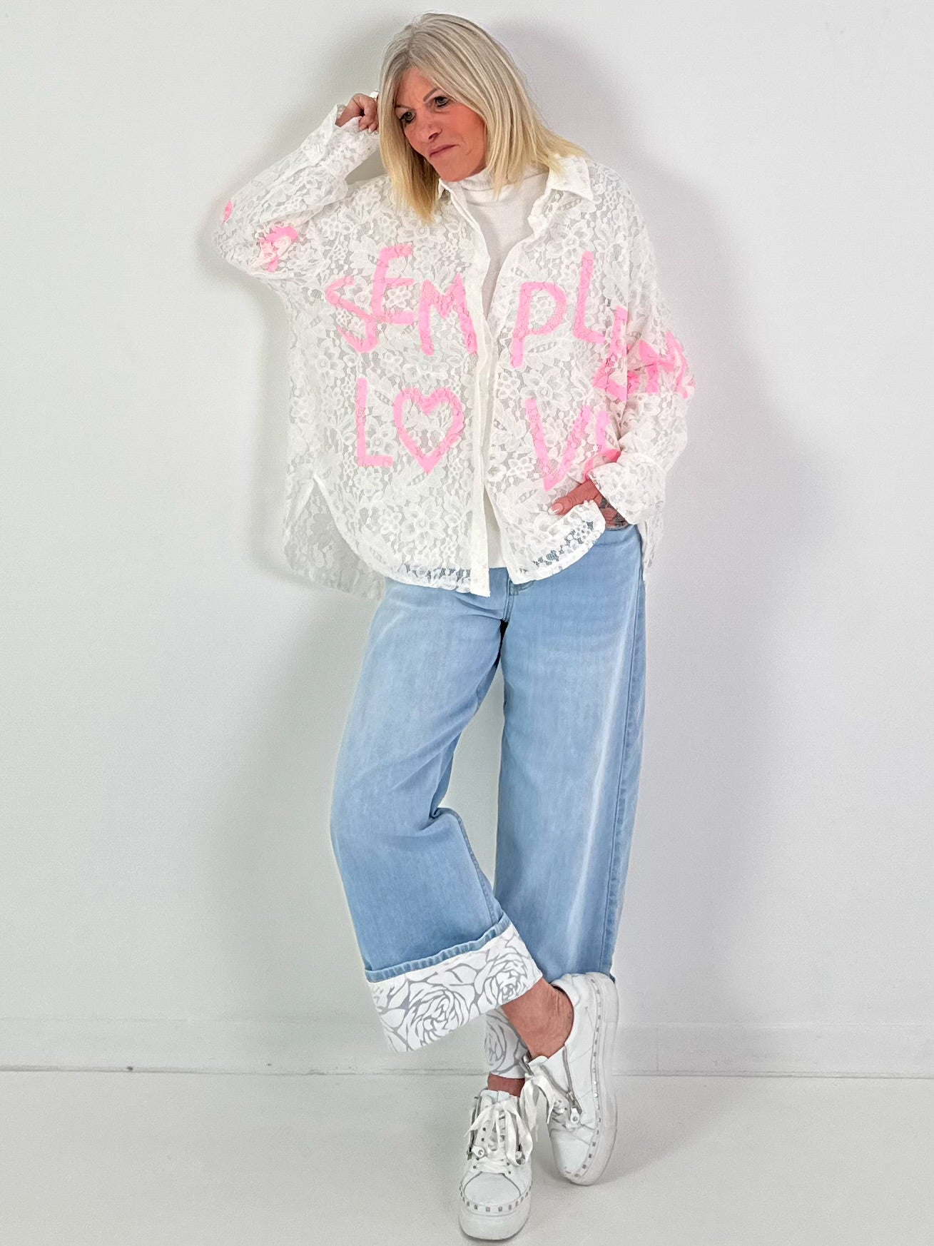 Spitzenbluse Modell "Semple Love" - weiss-rosa