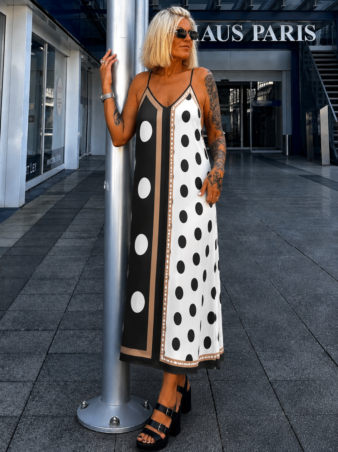 Luftiges Sommerkleid mit Print - schwarz mehrfarbig