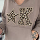 Hoodie mit Leo-Print und Nieten - taupe