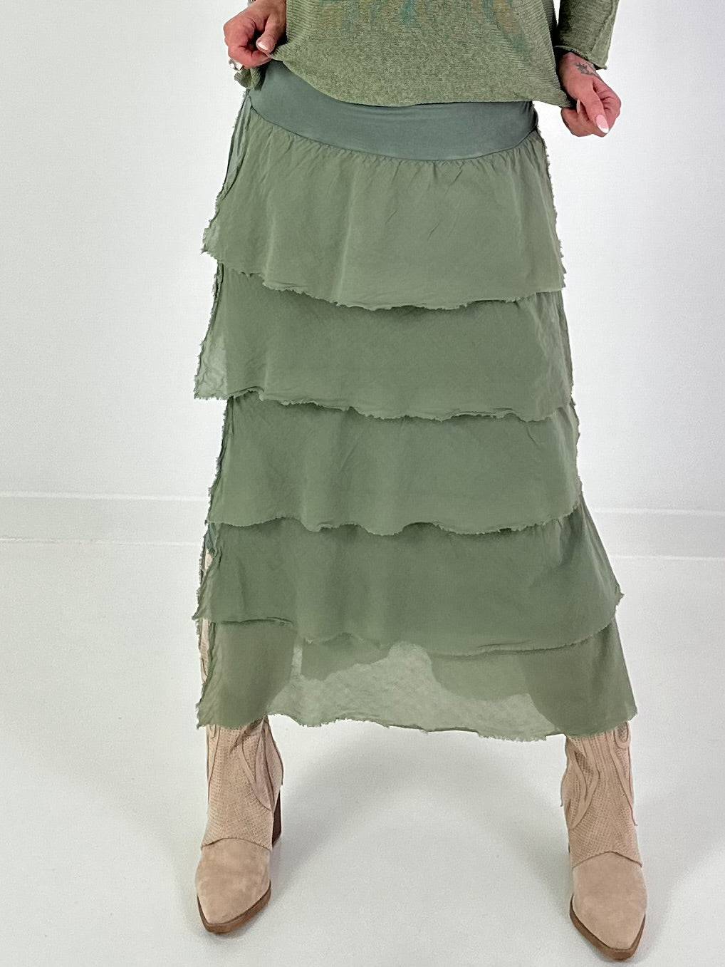 Long skirt with flounces - khaki