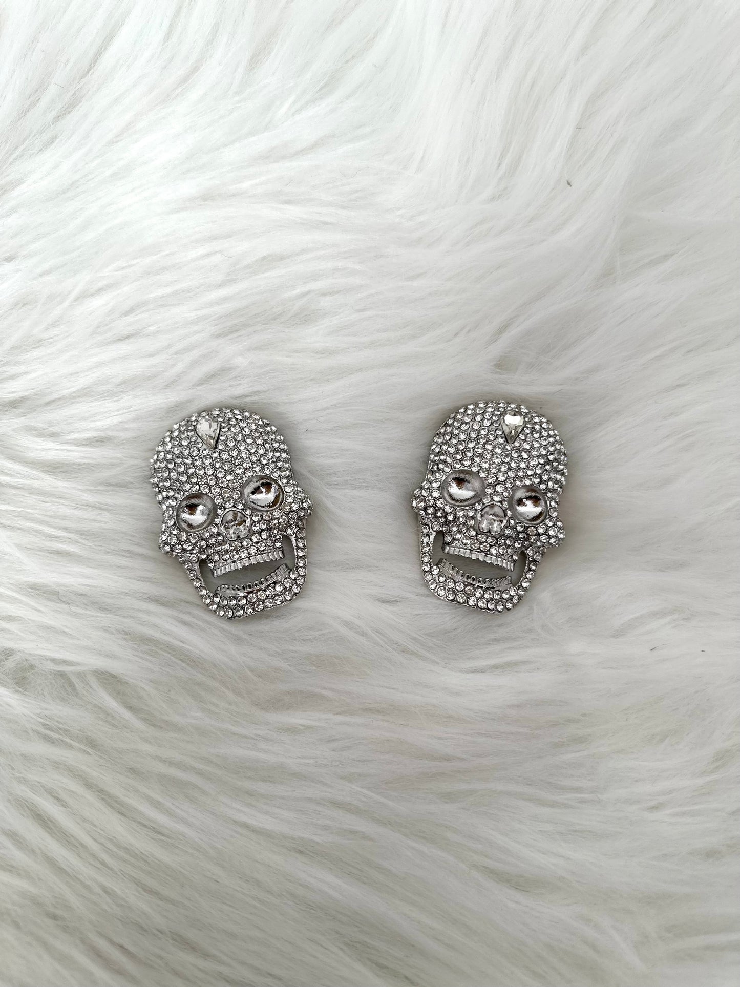 Magnetbrosche Modell "Crystal Skull Glam" - silber
