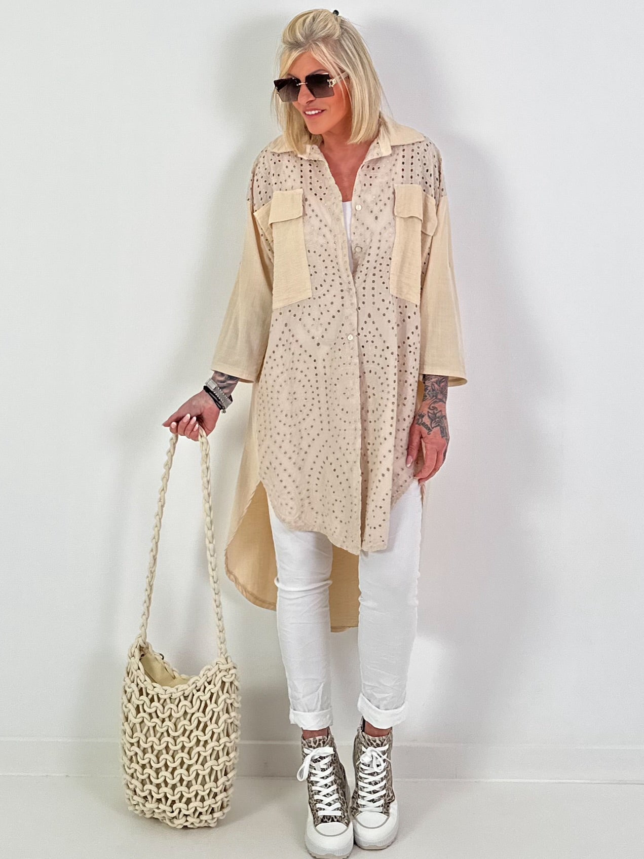 Long linen blouse with broderie anglaise - beige