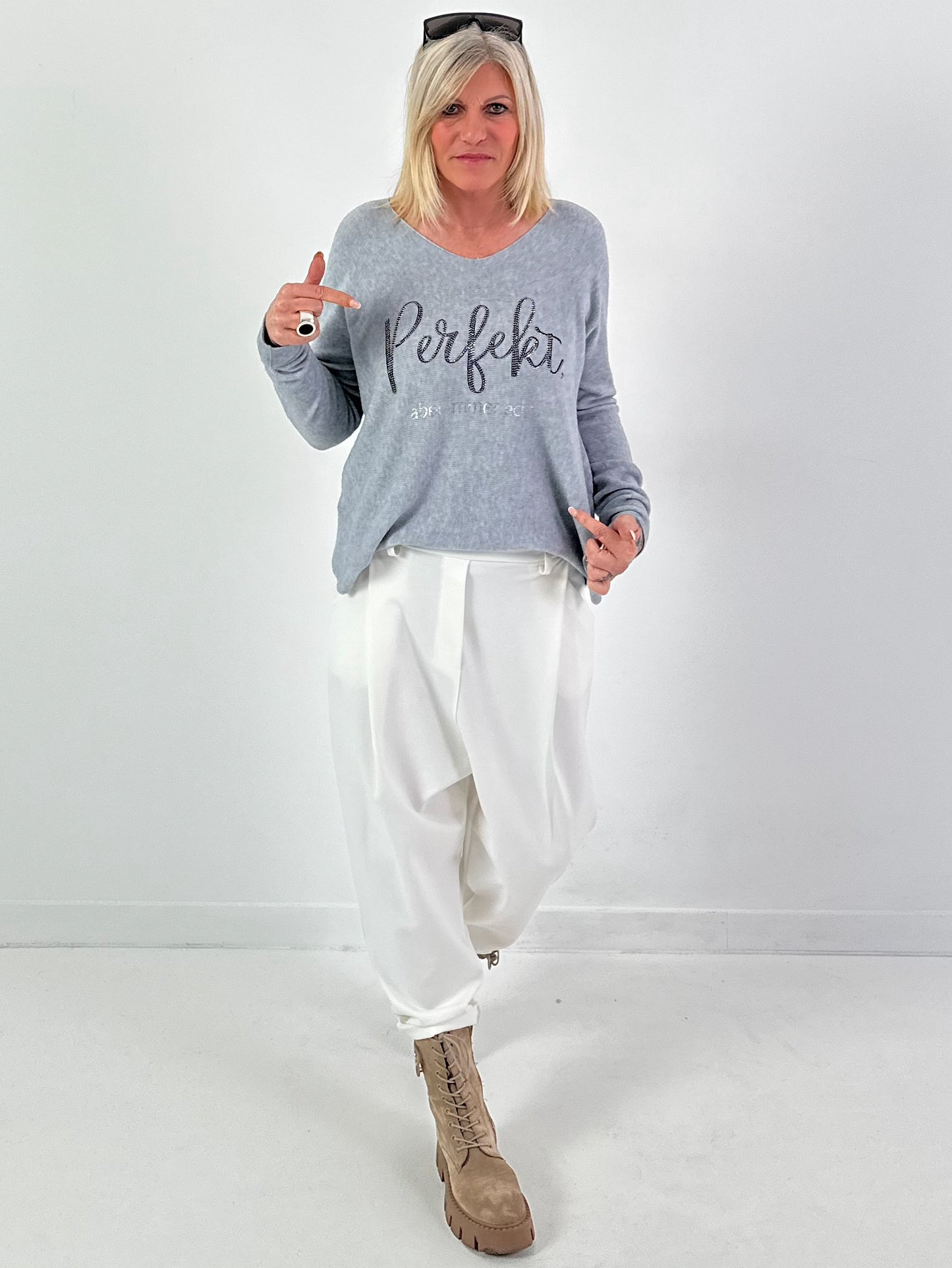 V-hals pullover model "Always Authentic" - grijs