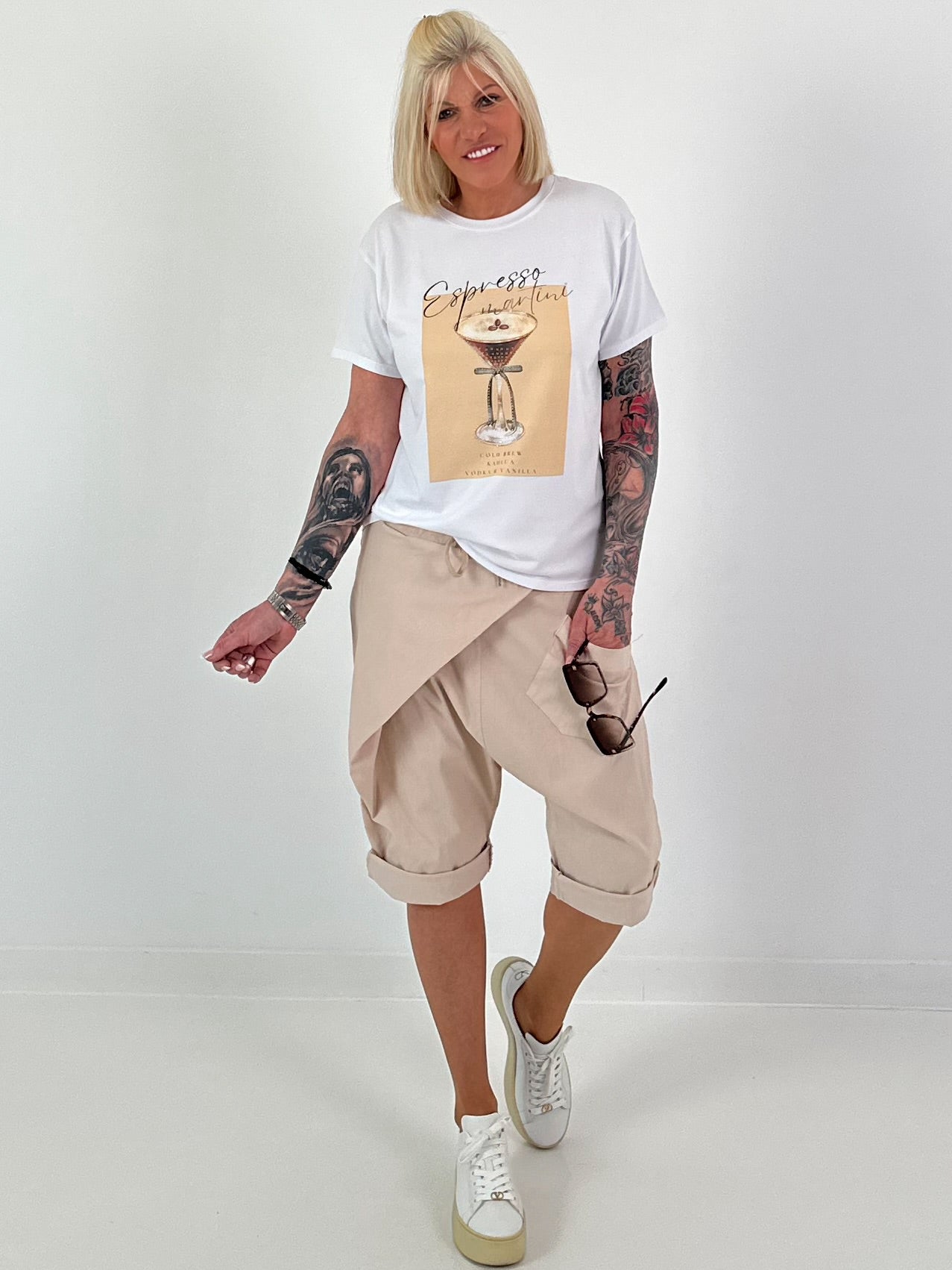 T-Shirt with Espresso Print - white