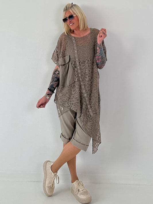 Asymmetrische oversized Tunika mit Jeans Applikationen - taupe