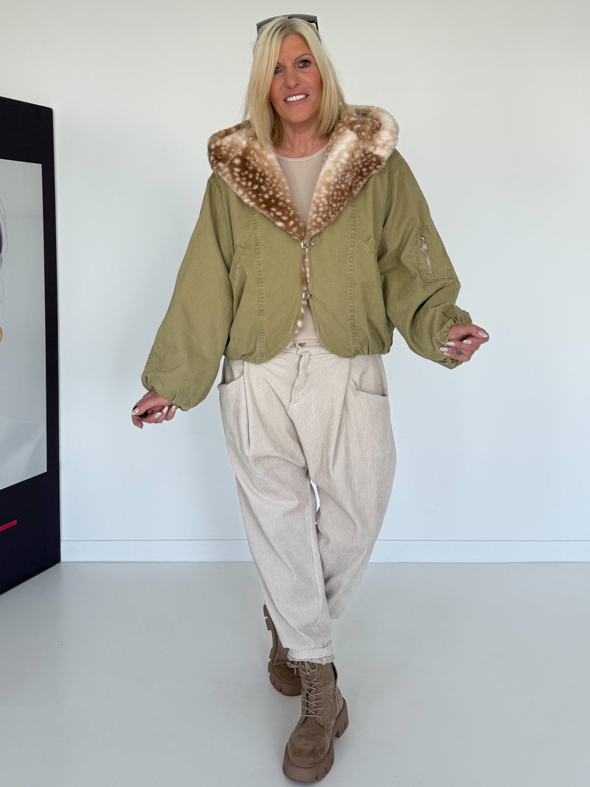 Bomberjacke mit Fake Fur Einsatz - khaki-mehrfarbig