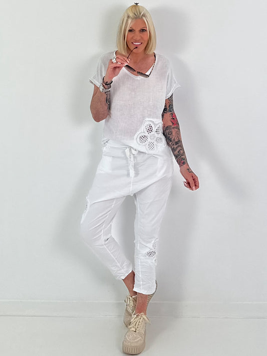 Leinen Shirt mit floralem Häkeleinsatz - weiss