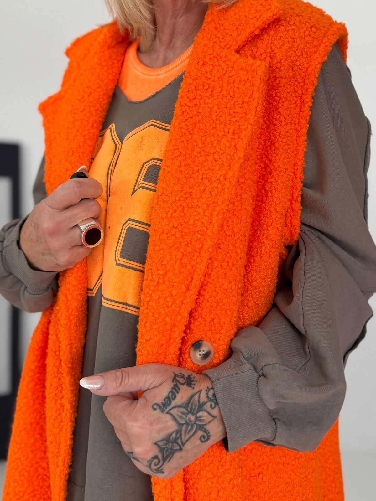 Bouclé lang vest - neonoranje