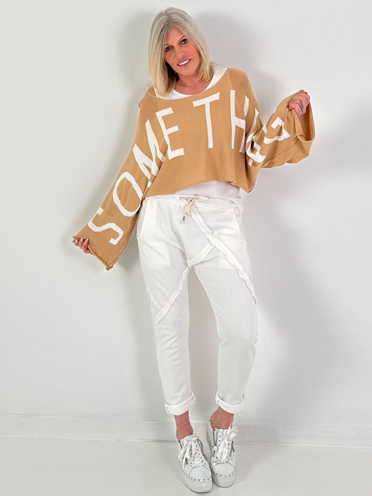 Cropped Pulli Something - beige