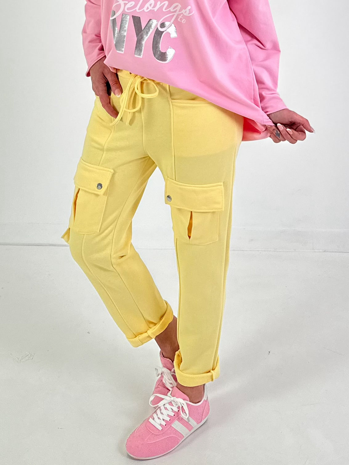 Broek met cargozakken - geel