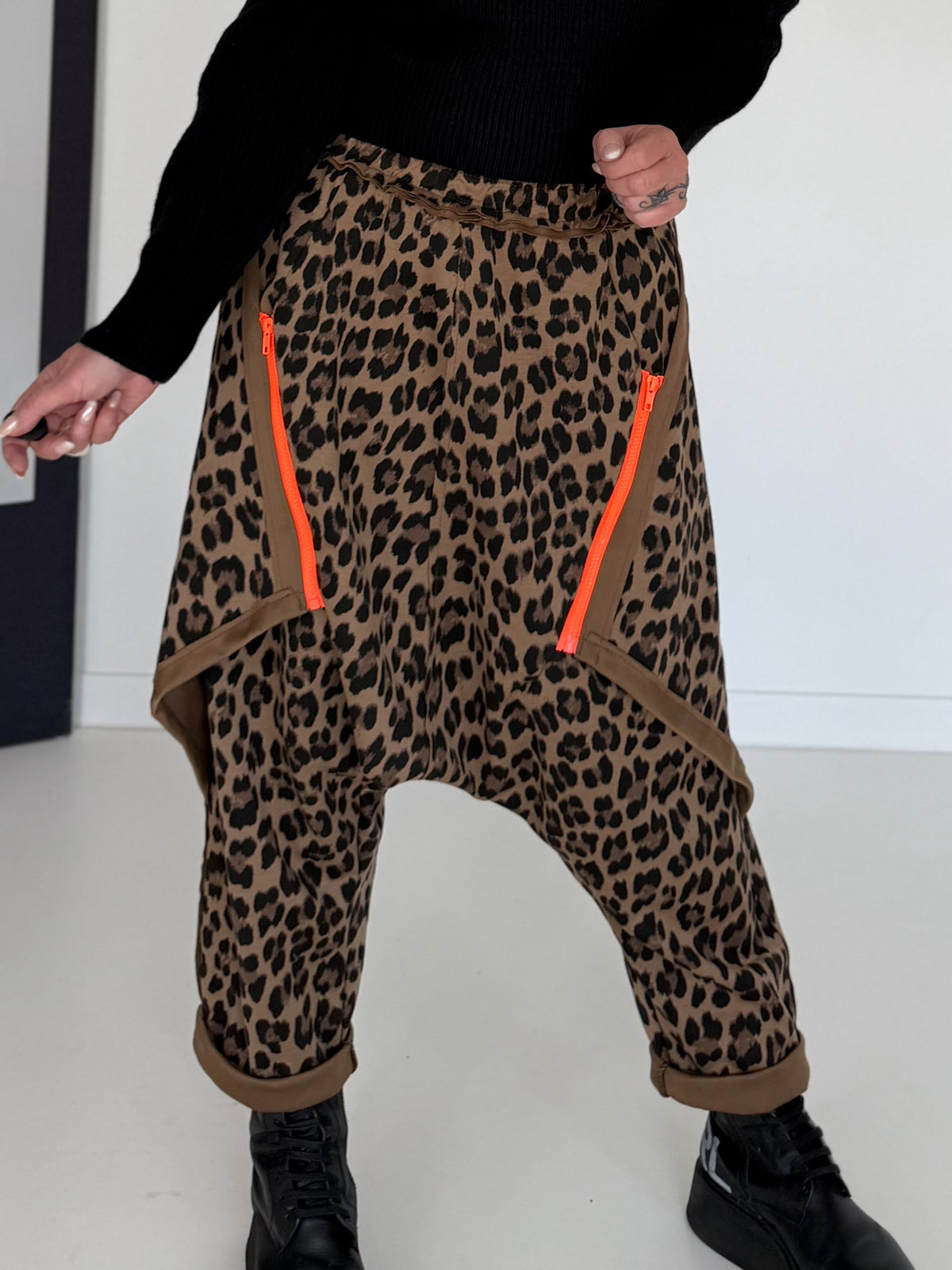 Haremhose im Leo-Print - karamell-mehrfarbig