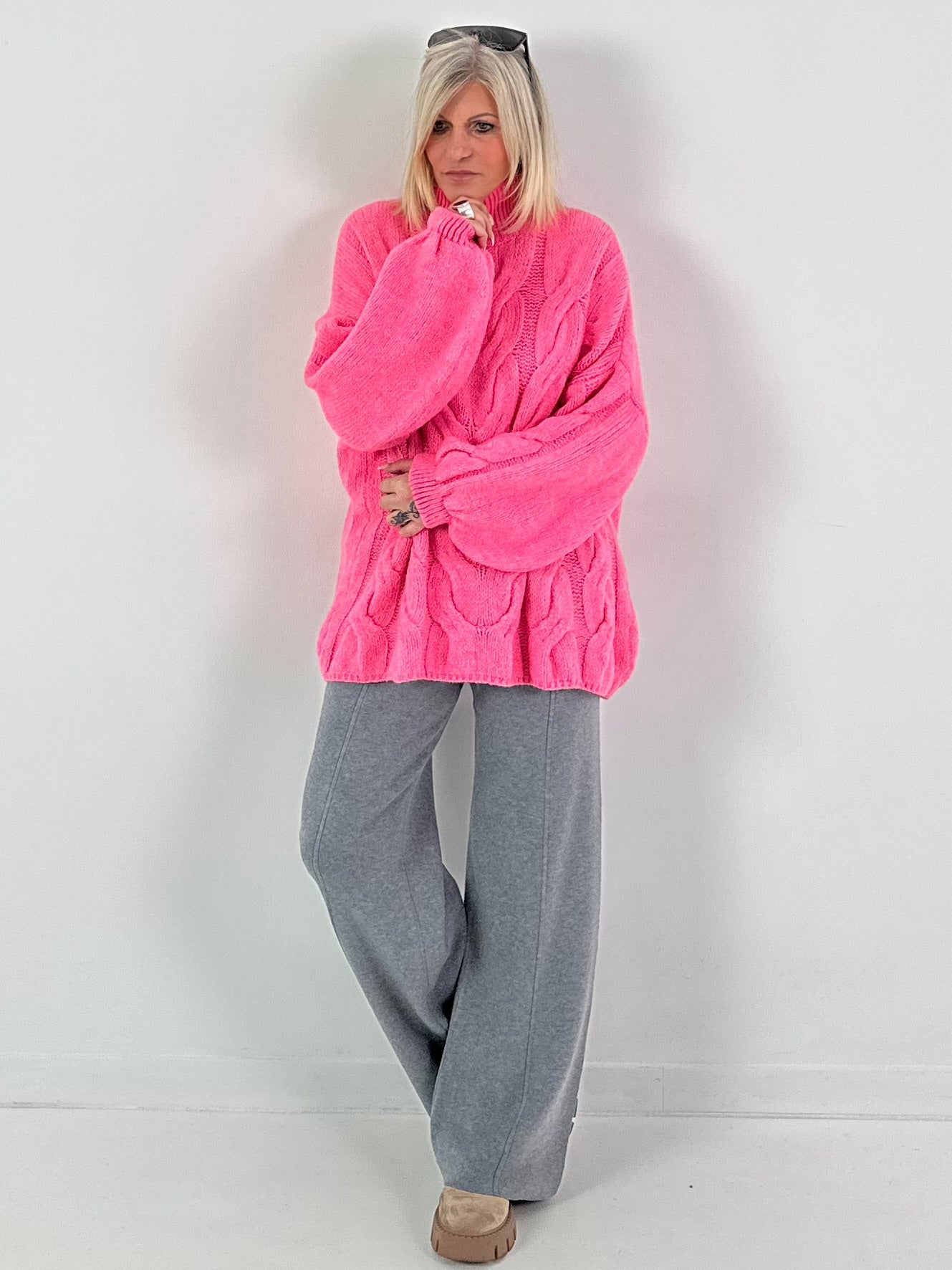 Lässiger Pullover mit Zopfmuster Modell "Pure Cable" - candy